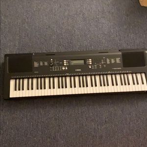 New Yamaha PSR EW300